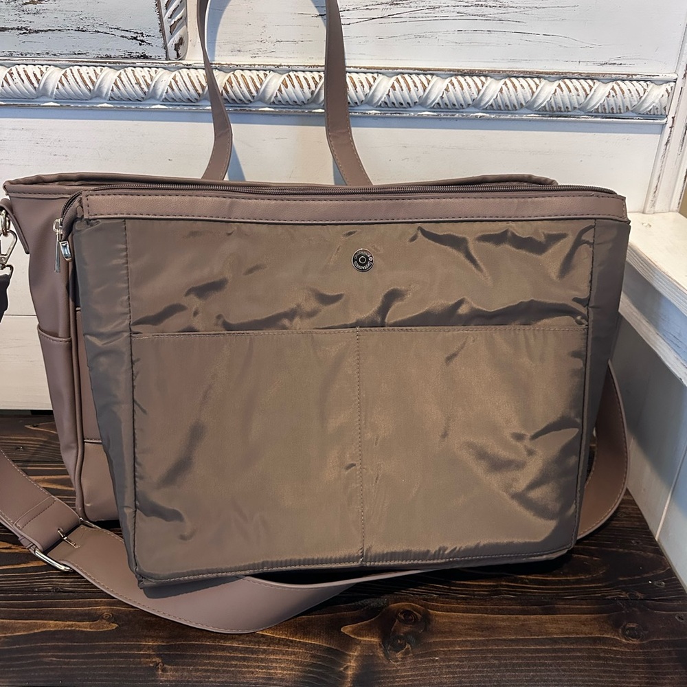 Modern+Chic Classic Tote In Taupe View 3